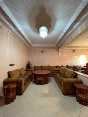 Spacious apartment near Fes shore